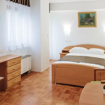 Bed & Breakfast Reaktiv