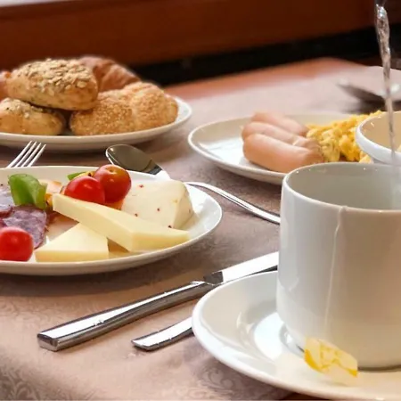 Reaktiv Hotel 3*