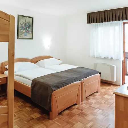 Bed & Breakfast Reaktiv 3*