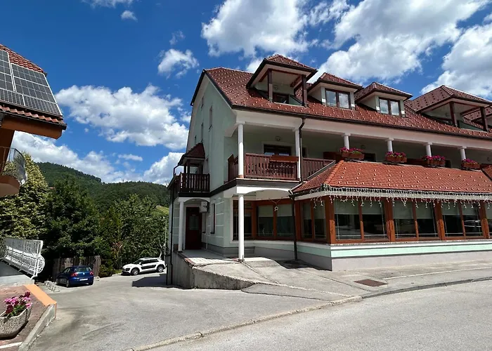 Hotel Reaktiv 3*